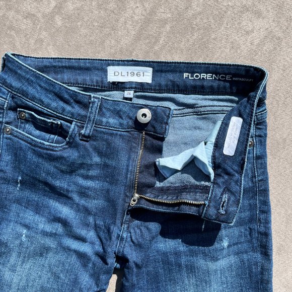 DL1961 - Florence Instasculpt Jeans - Frostbite Wash - Picture 5 of 9
